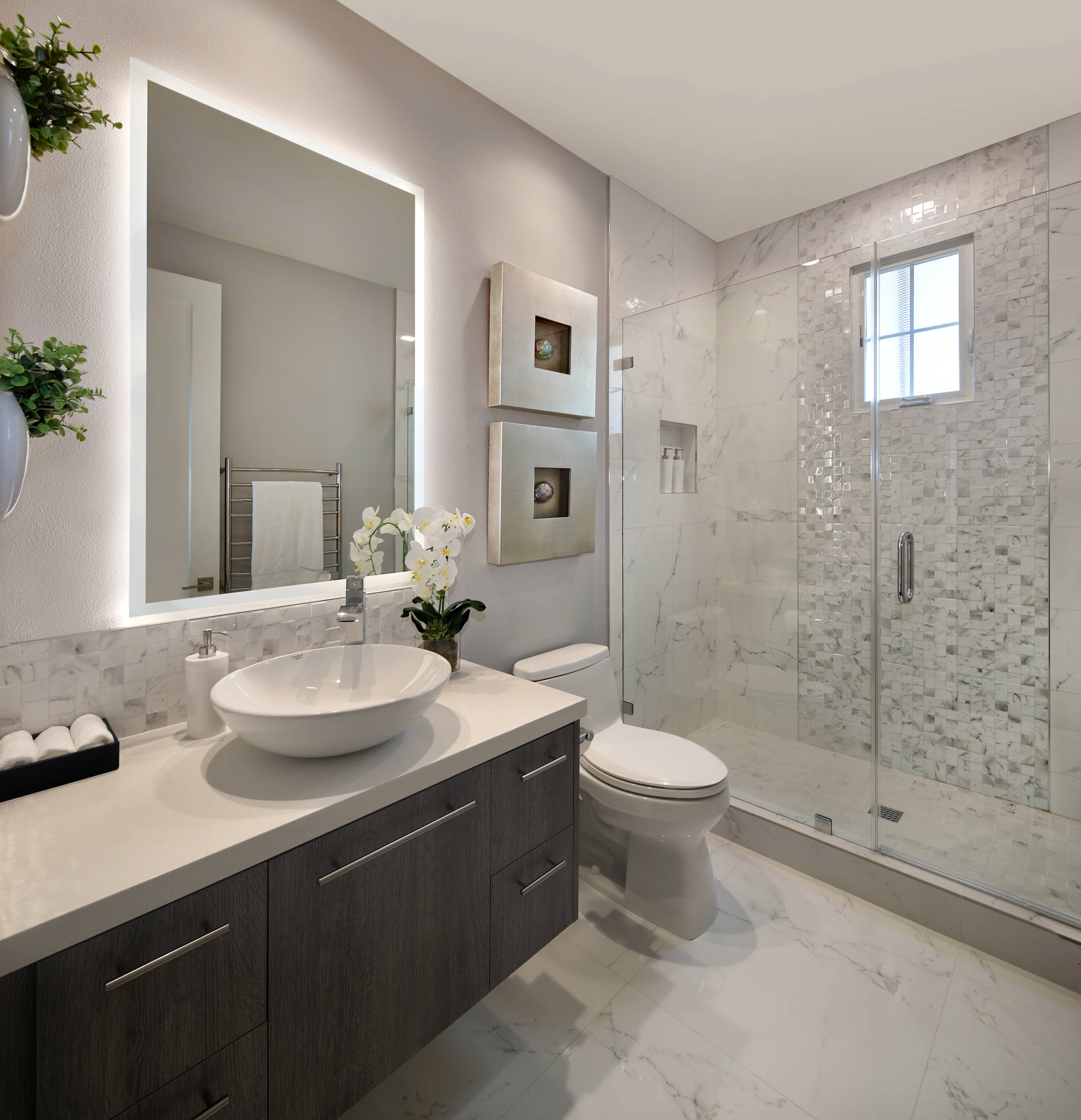 Read more about the article The Ultimate Guide to Bathroom Decor
